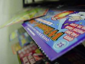 chinese-banker-steals-money-buys-lottery-tickets-loses-money